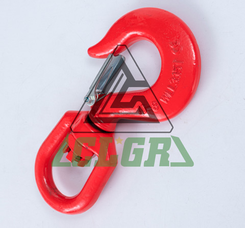 CLGR® Alloy Grade 80 Swivel Safety Hook with Latch Application