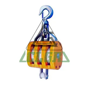 CLGR® Regular Wood Block Triple Sheave with Swivel Hook